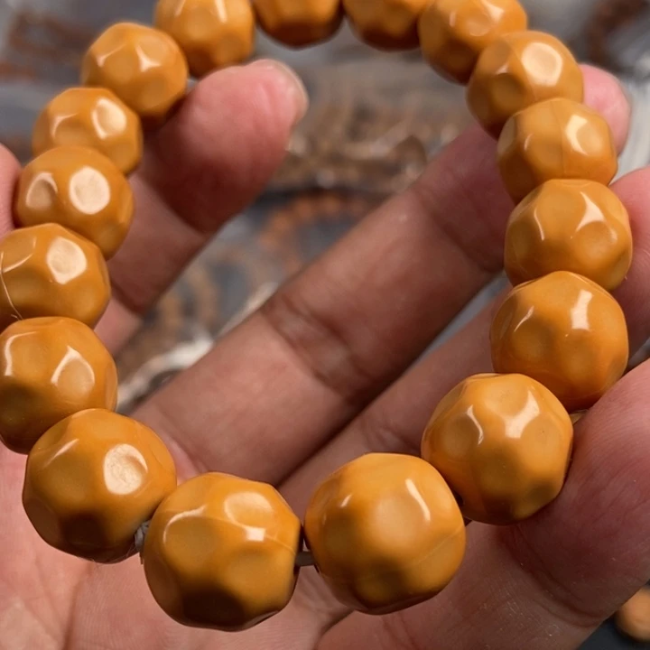 猴头核桃吊坠今天