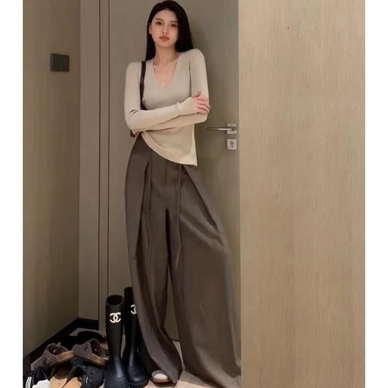 独特别致漂亮软糯V领针织打底衫女2023秋冬新款修身套头毛衣上衣