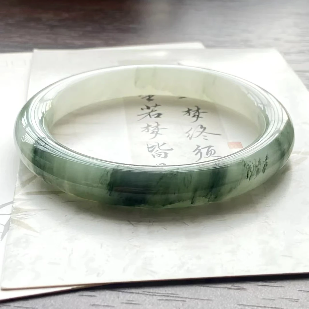 天山翠手镯多样性发货编号：124