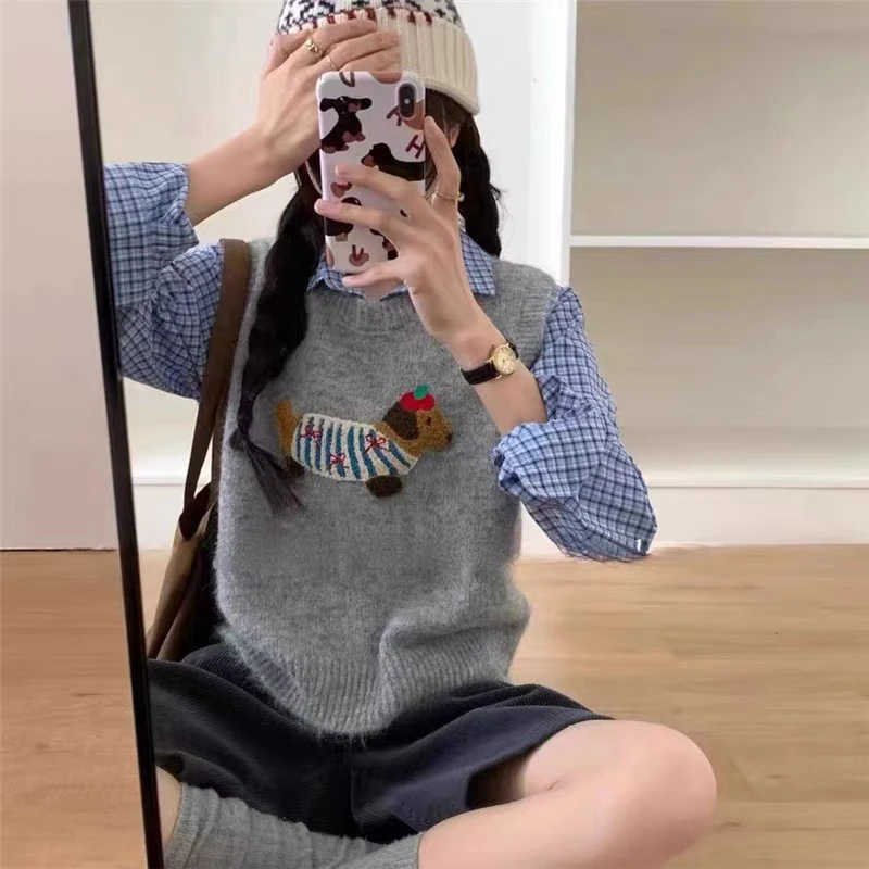 【王大拿】软糯宽松减龄卡通贴布小狗刺绣针织叠穿坎肩马甲背心