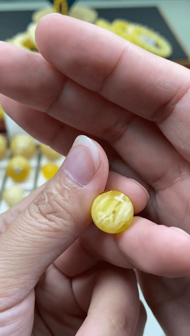 【闪购商品】琥珀裸石未镶嵌 大小姐珠宝严选140
