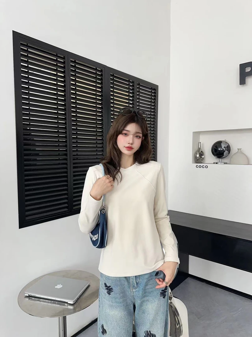 秋冬款圆领玫瑰香氛养肤衣魅力四射打底衫时尚百搭