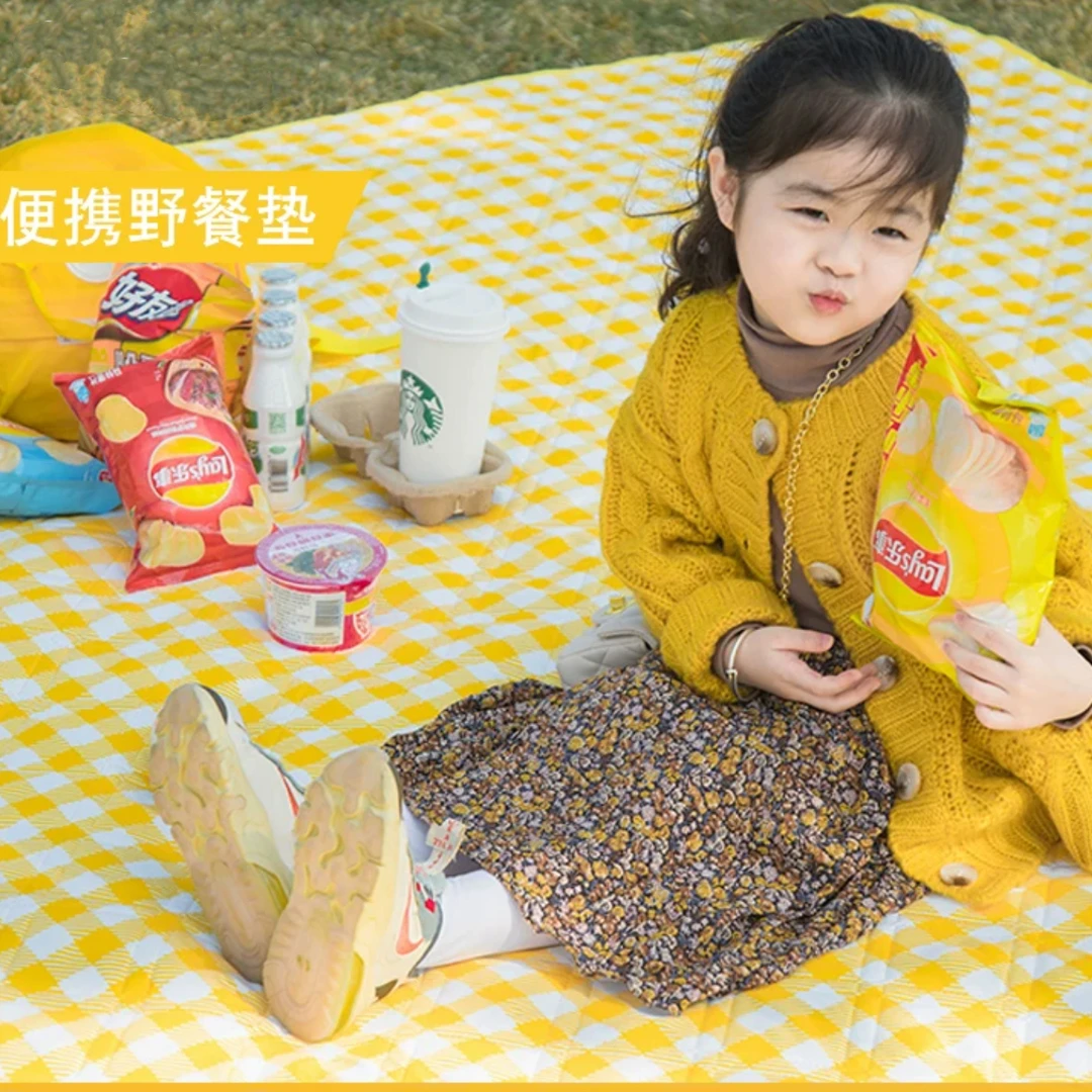 《小华外贸》约150x200 黄白格超声波爬爬垫野餐垫 发一个