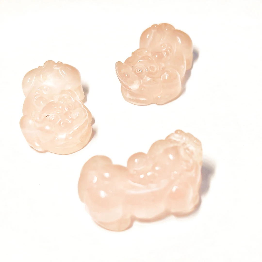 玩艺工匠粉水晶雕刻件貔貅手工吊坠项链手串可爱女款配饰饰品挂坠