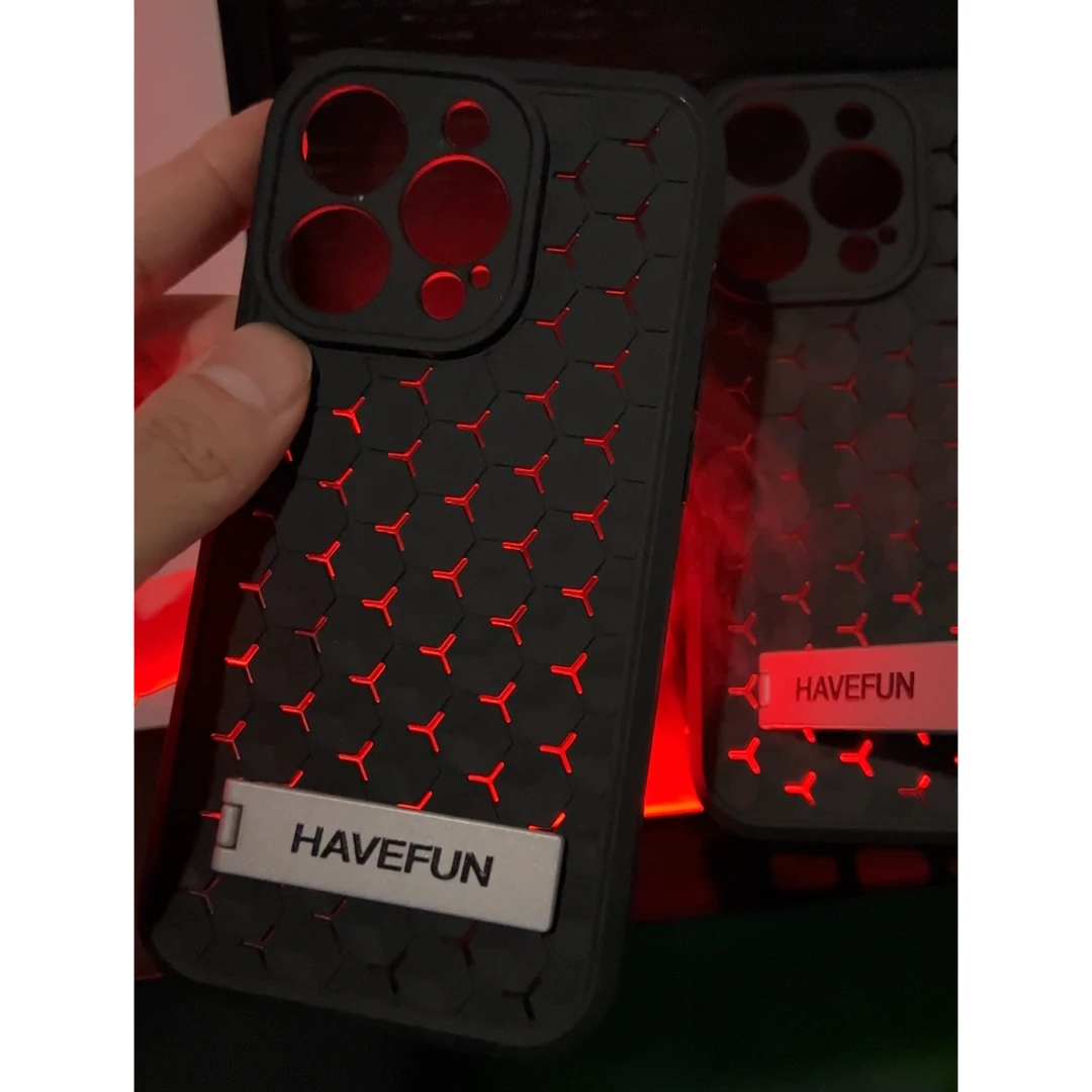 雅天立支架款散热壳适用苹果13/15手机壳iPhone14promax软壳12/11