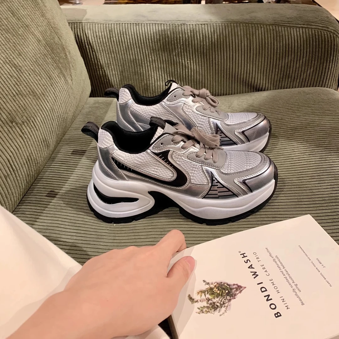 大码女鞋41一43码百搭厚底网红老爹鞋女ins新款时尚跑步运动鞋女