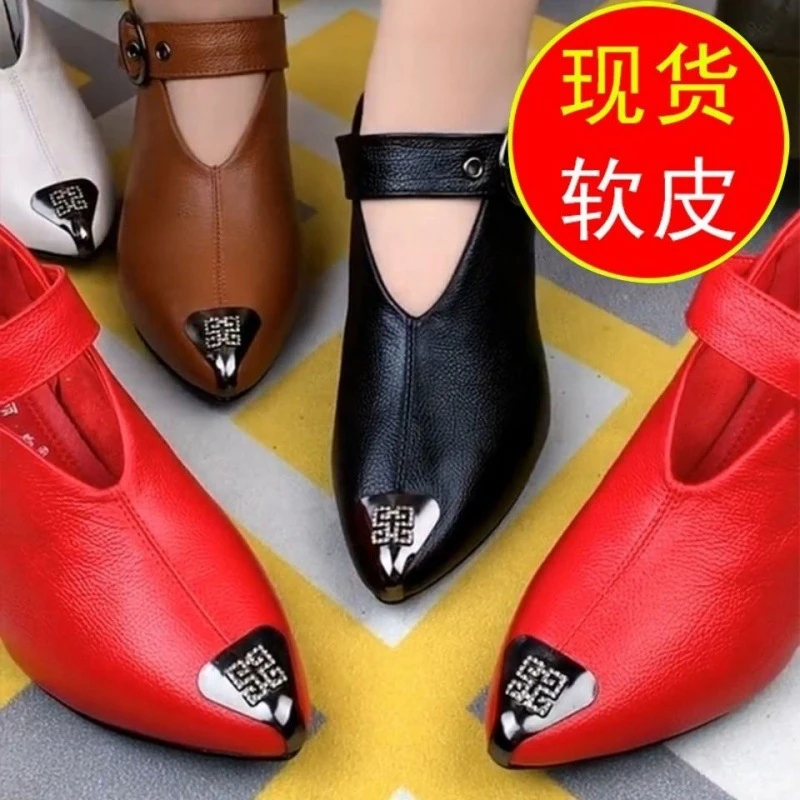 真软皮女鞋尖头2025新款时尚桃心跟奶奶鞋深口铁头粗跟百搭单鞋女