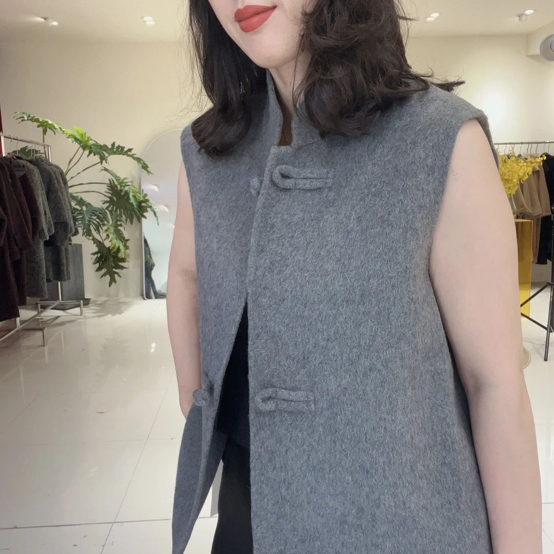 【赛姐高奢】孤品福利款灰色短款开衫马夹8112