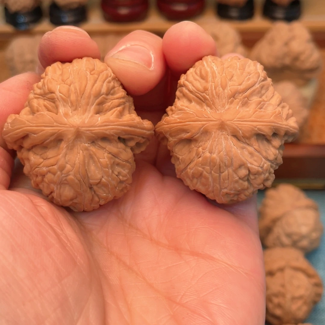 【闪购商品】文玩核桃把件N**L39尺