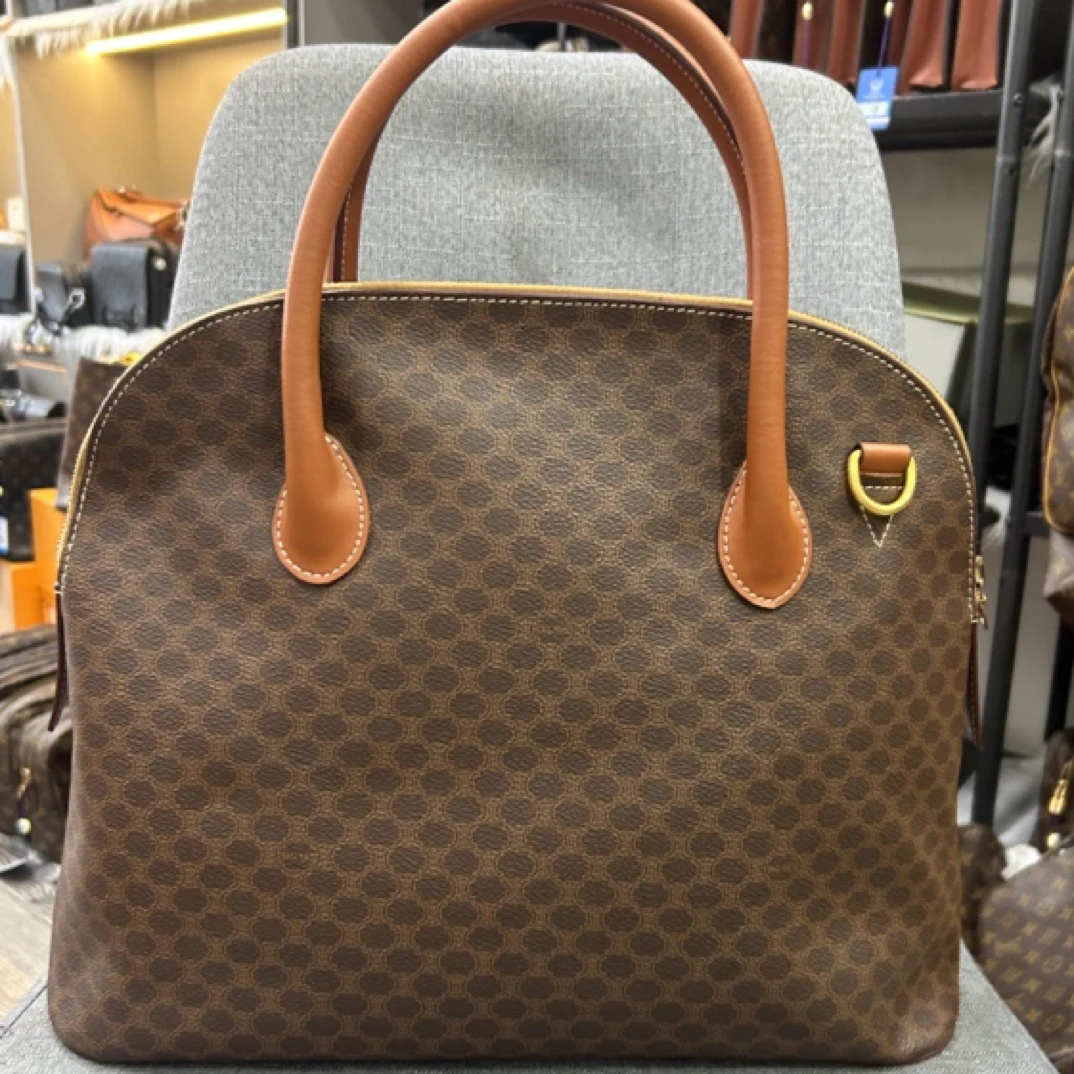 95新 Celine/思琳 中古贝壳手提包