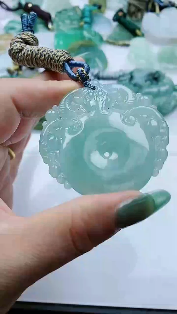 【闪购商品】翡翠吊坠(不含链)未镶嵌1