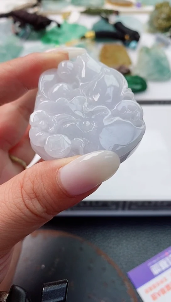 【闪购商品】翡翠吊坠(不含链)未镶嵌1