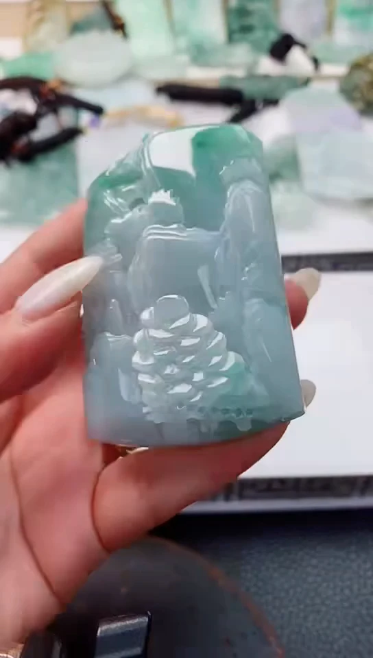 【闪购商品】翡翠吊坠(不含链)未镶嵌1