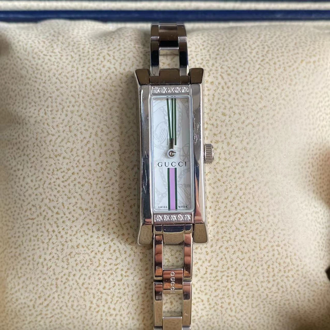 95新 GUCCI/古驰 2原钻款/女士手镯链条腕表年轻时尚热门女表