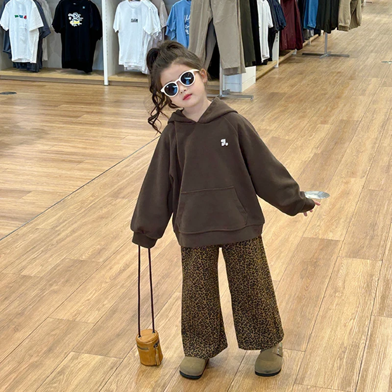 女童棕色连帽卫衣豹纹裤套装秋装新款韩版洋气儿童帽衫直筒裤秋季