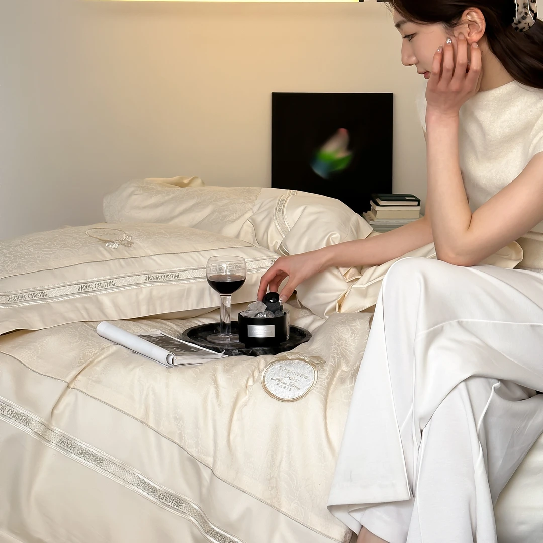 孔龙 伊丽莎白 高端澳棉高精密提花 拼接绣高端轻奢纯棉四件套