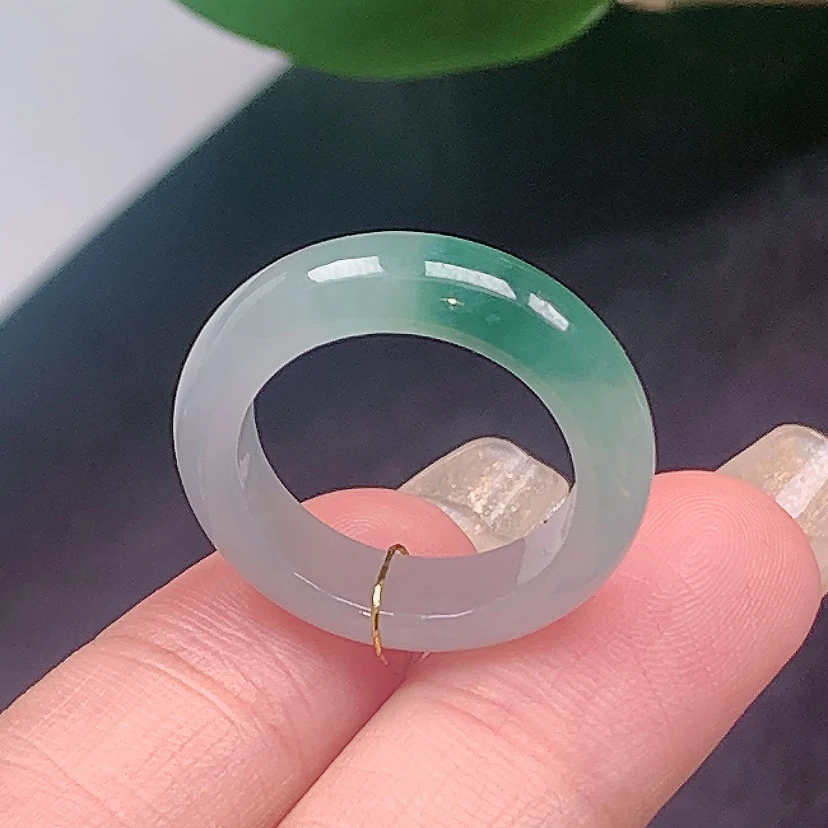 14圈口 天然A货翡翠冰糯种飘蓝花内径17.6-5.8-3.4