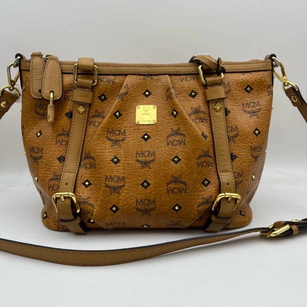 95新 MCM  mcm 饺子包 9035