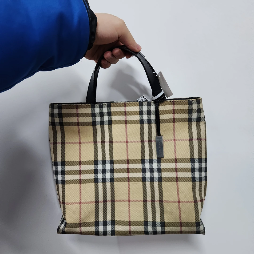 95新 BURBERRY/博柏利 巴宝莉单肩包腋下包/00328