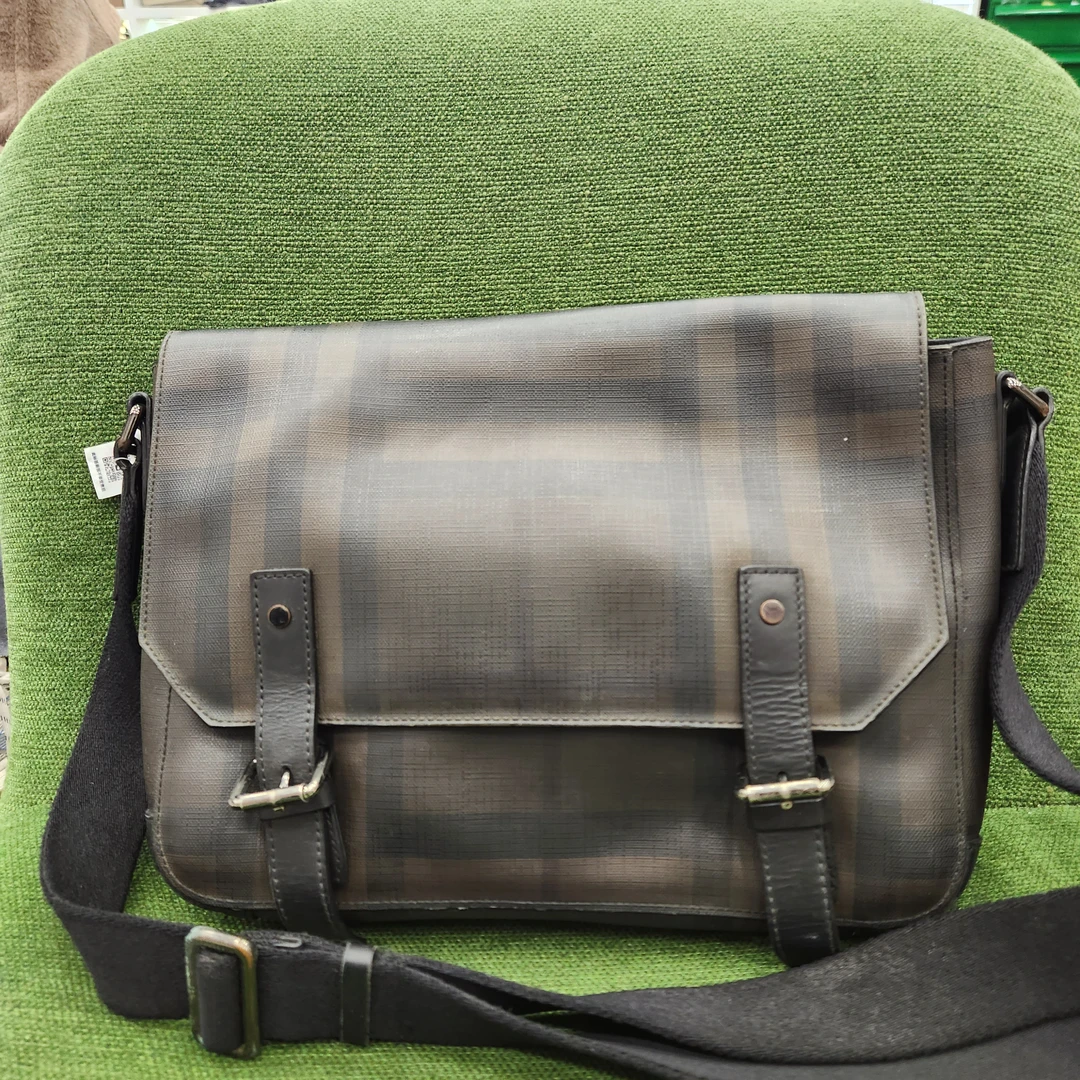 95新 BURBERRY/博柏利 巴宝莉福利包