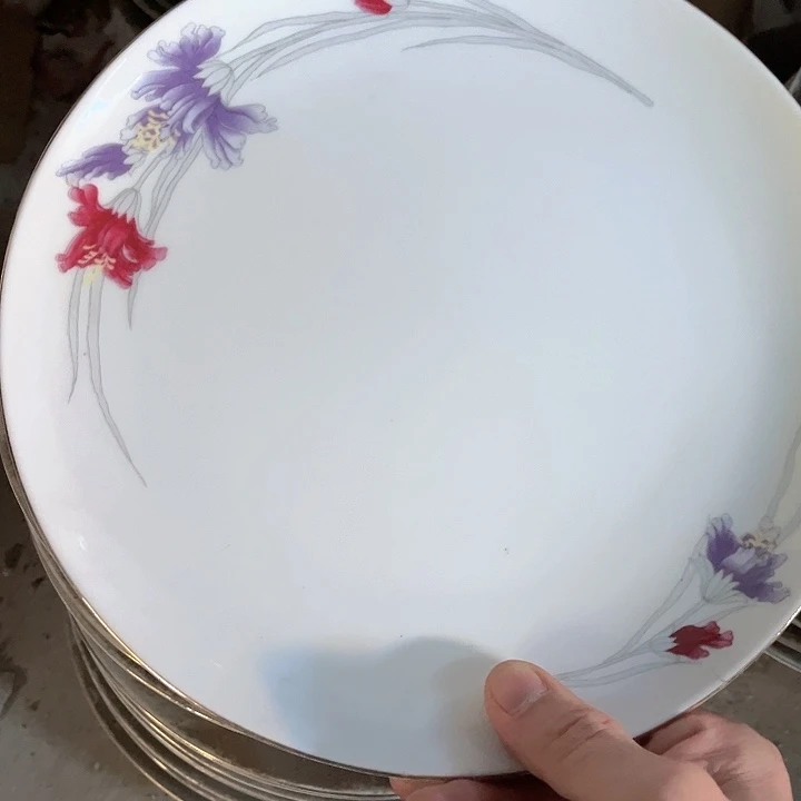 碗///////直径26厘米。1个。