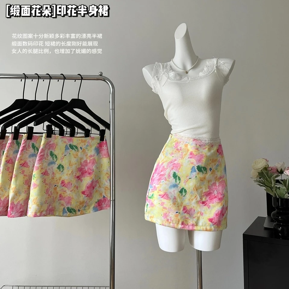 法式度假风缎面彩色印花半身裙女夏季辣妹低腰显瘦a字包臀短裙子