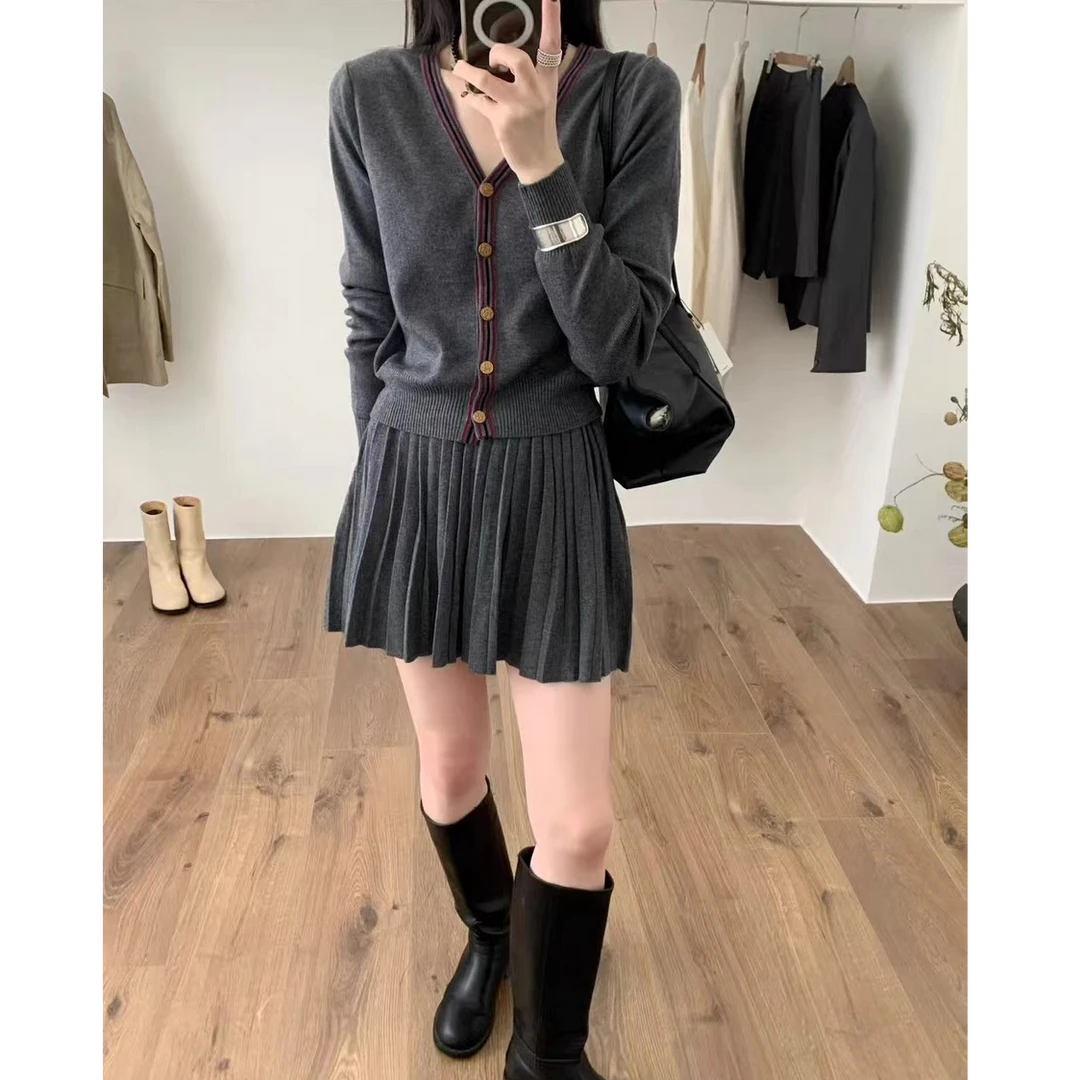套装 秋装新款V领撞色边针织开衫外套+针织百褶裙半身裙两件套