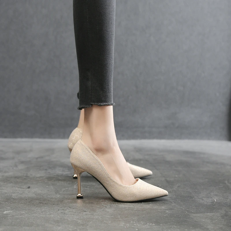 2024新款尖头潮流细跟高跟鞋气质浅口小码时尚婚鞋女单鞋大码凉鞋