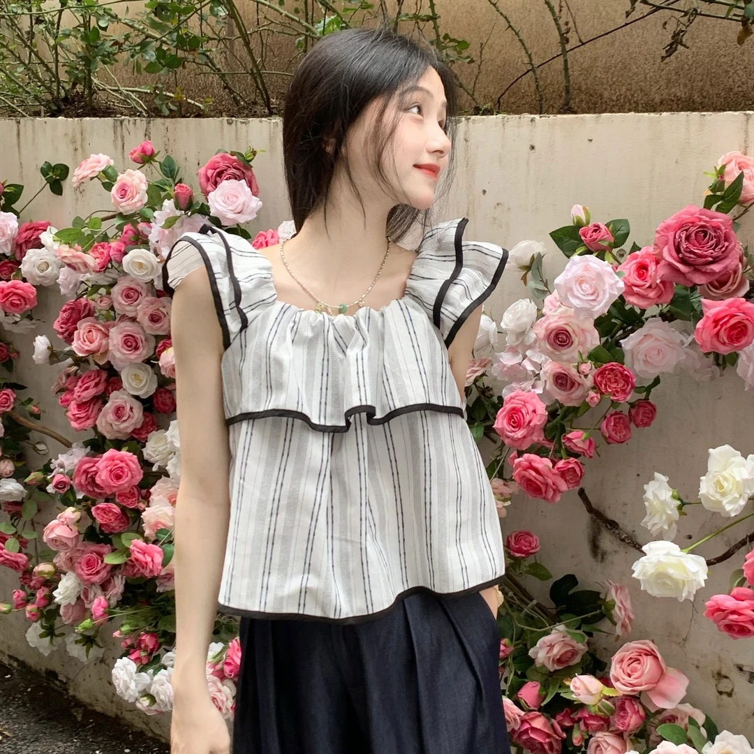 NINETY 9t仅此一家 韩系背心吊带木耳边设计感竖条宽松上衣辣妹装