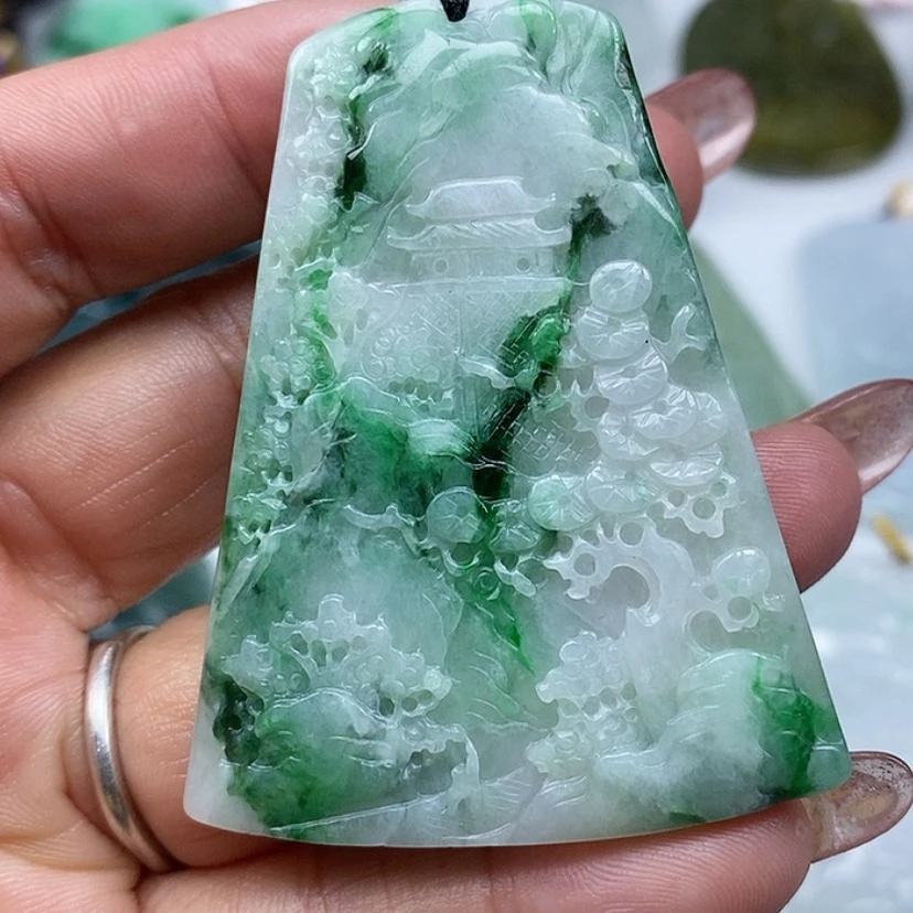 【闪购商品】翡翠颈饰未镶嵌