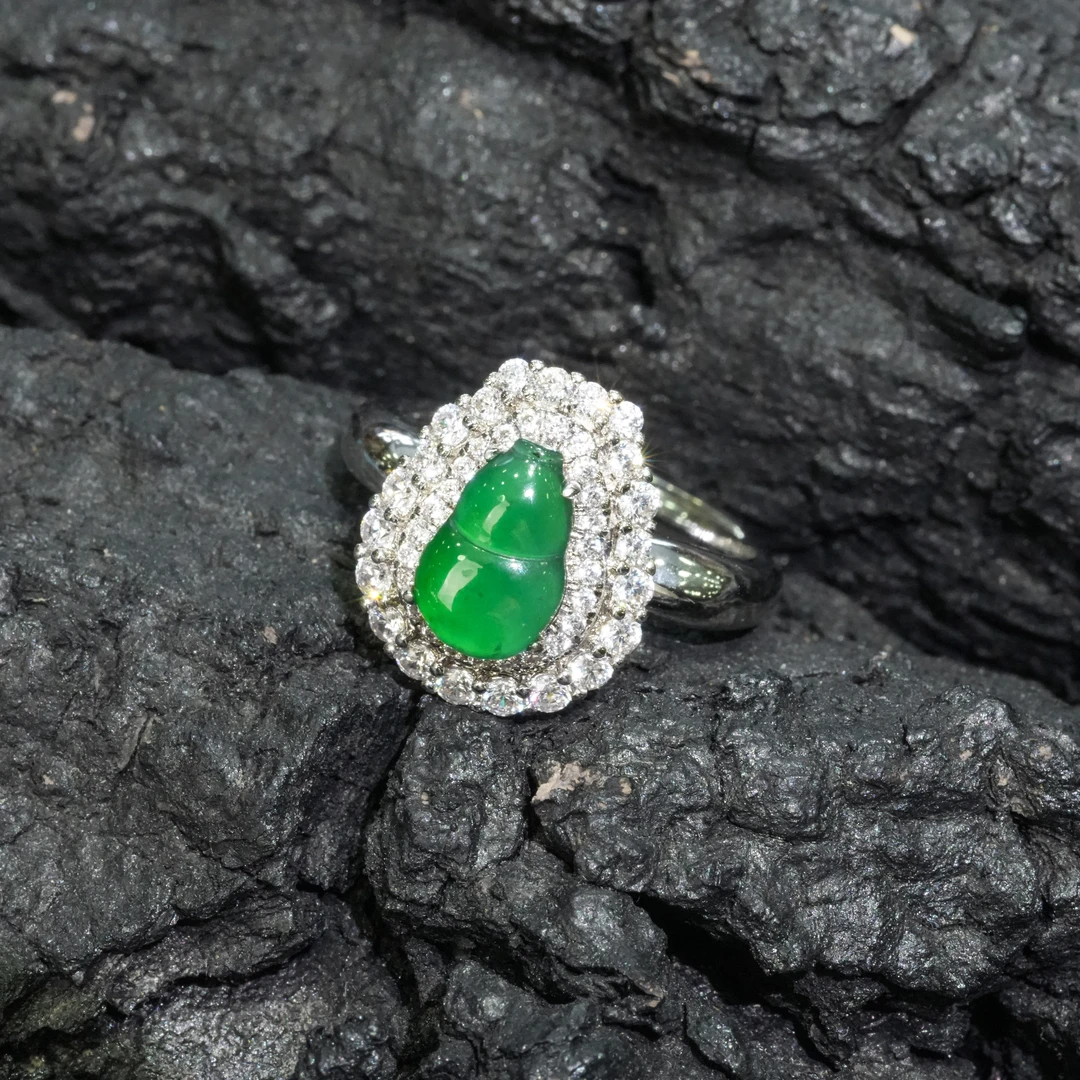 天然A货翡翠葫芦戒指多样性发其一2时尚气质精致百搭豪镶设计