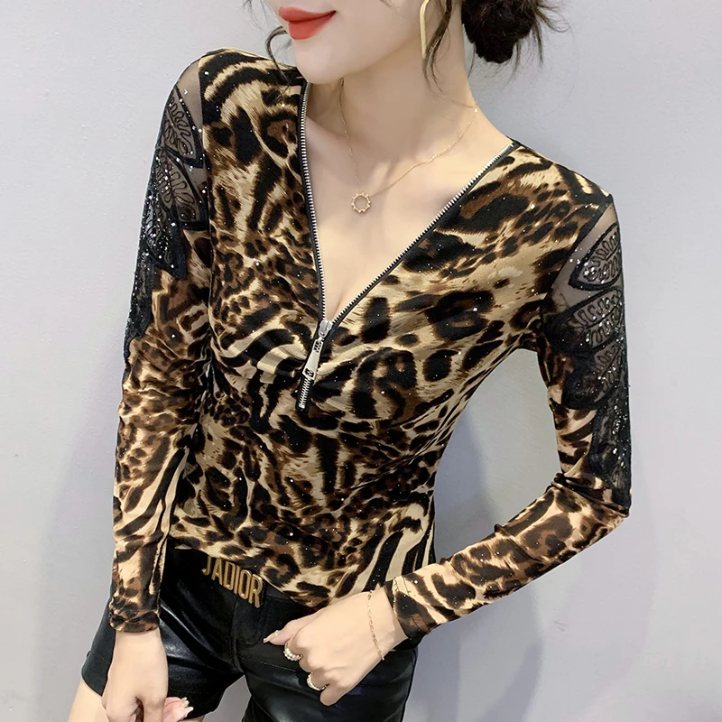 时尚拉链v领T恤女长袖设计感网纱刺绣春秋上衣洋气百搭显瘦打底衫