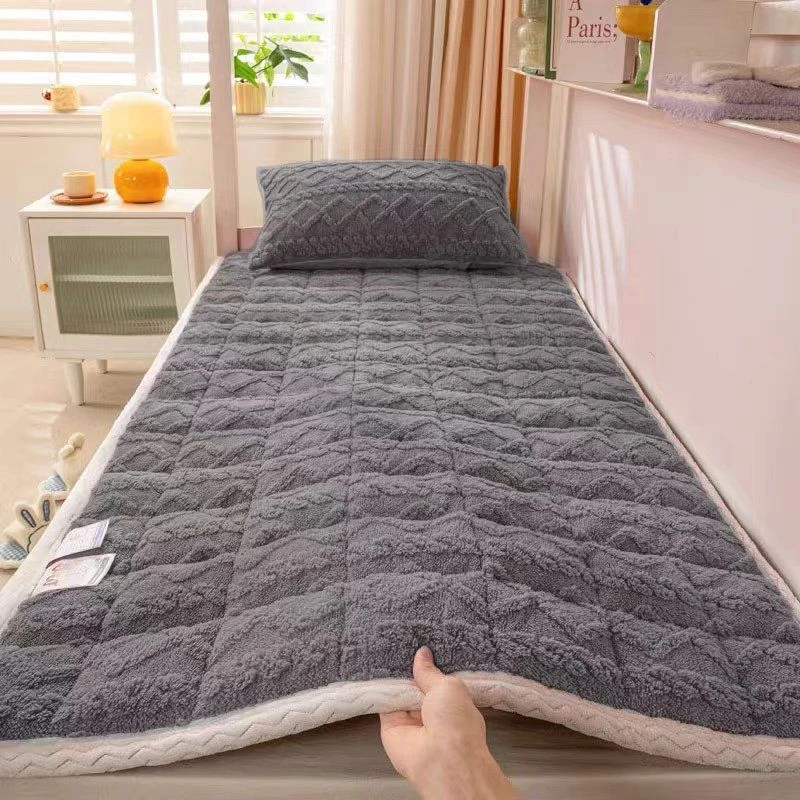 牛奶绒软床垫可折叠塔芙绒加绒防滑垫冬季保暖学生宿舍可机洗床褥