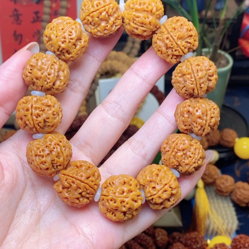 【闪购商品】金刚菩提手串封***爱205半玉化