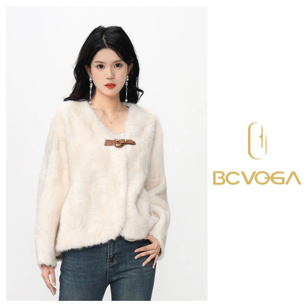 BAISI/百丝春日出行百丝秋冬外套BCJE411019名媛加厚皮毛一体短毛