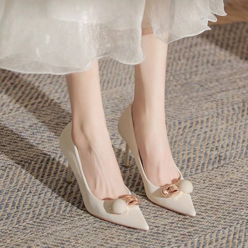 法式高跟鞋女2024年秋季新款百搭设计感职业工作鞋气质尖头单鞋女