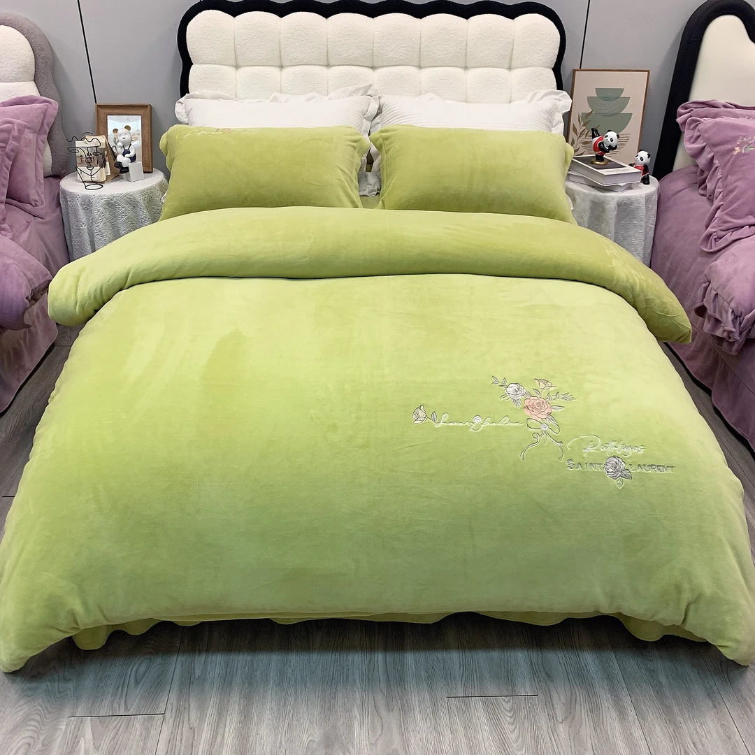 雪京 现货 冬季加厚加绒宝宝绒刺绣款四件套牛奶绒四件套