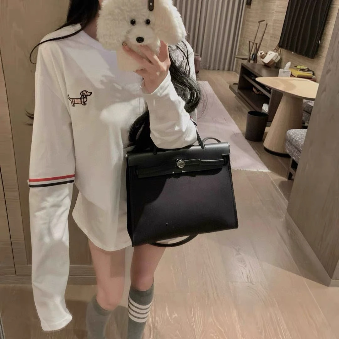 【小饶家】情侣款小狗刺绣长袖T恤秋百搭宽松显瘦减龄气质上衣内搭