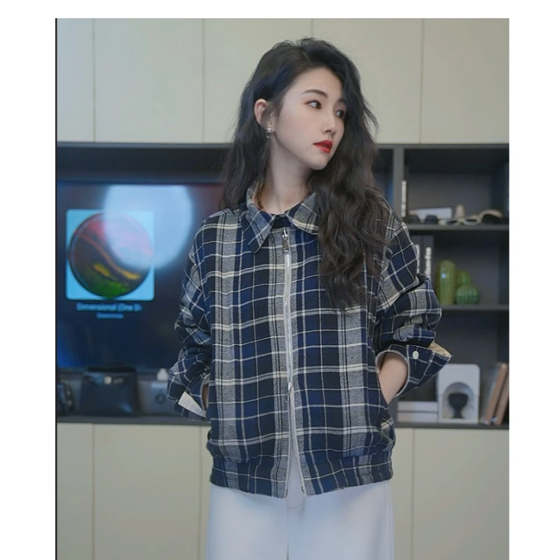 小乖逃D双面穿外套 格子风衣 翻领短款格子外套  Z009