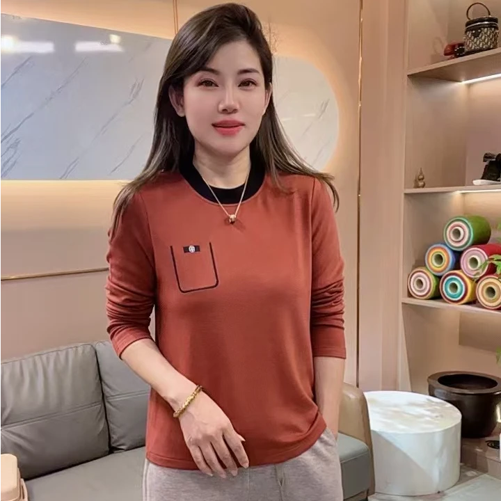 怡特美【奥绒-刺绣口袋】冬季御寒保暖文艺刺绣显瘦圆领长袖68192