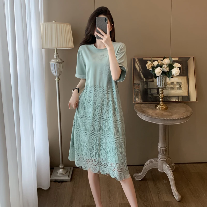 2025新款复古中国风设计感气质立领盘扣拼接蕾丝修身显瘦连衣裙
