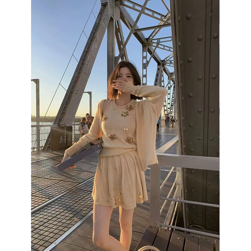 2025秋冬新款黄油曲奇定珠软糯针织背心开衫韩系温柔半身裙套装