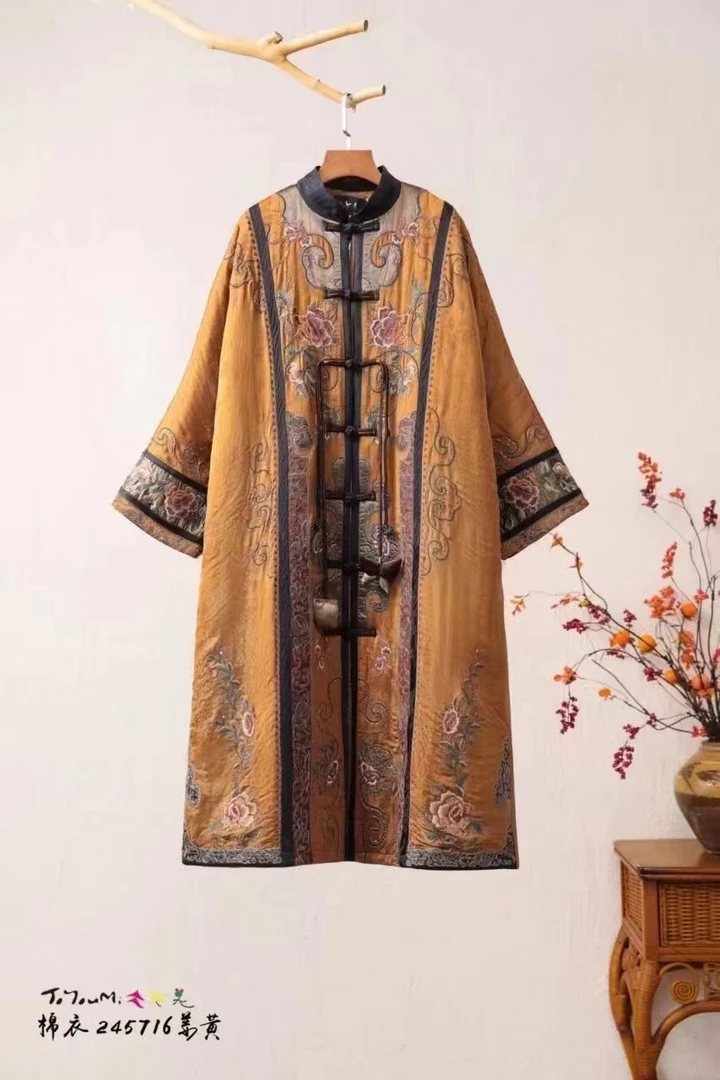 刺绣重工棉服可爱