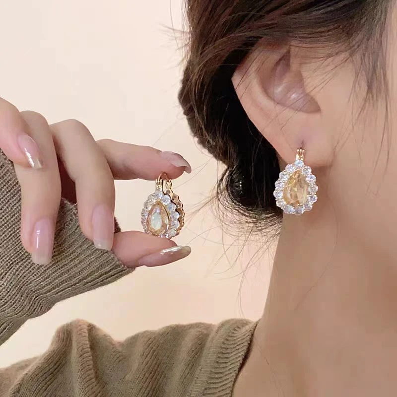 铜合金耳饰 花迹水滴轻奢高级感复古耳饰2024新款小众耳扣女N1355