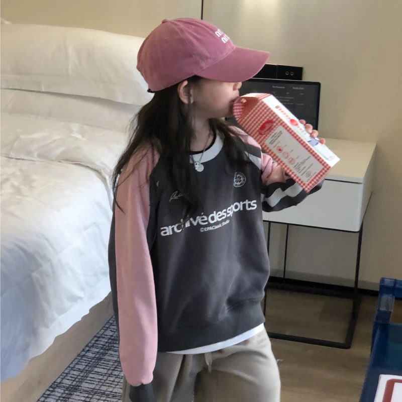 儿童字母卫衣 24q013