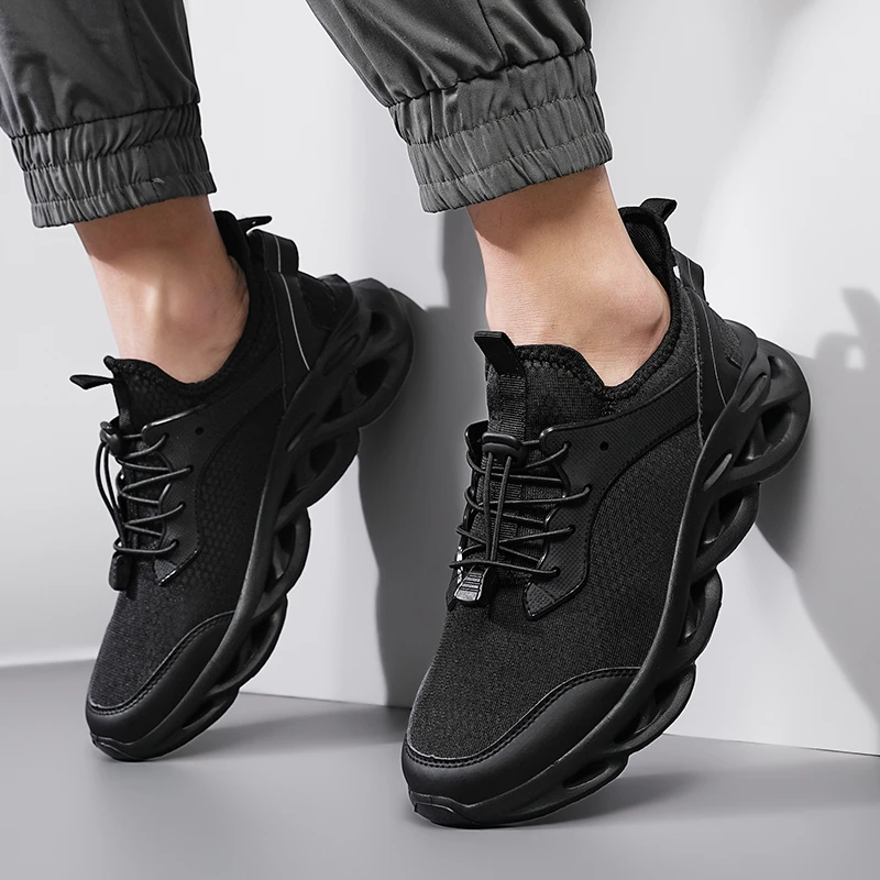 夏季透气防臭椰子网面休闲跑步鞋软底防滑百搭黑色运动鞋男士大码