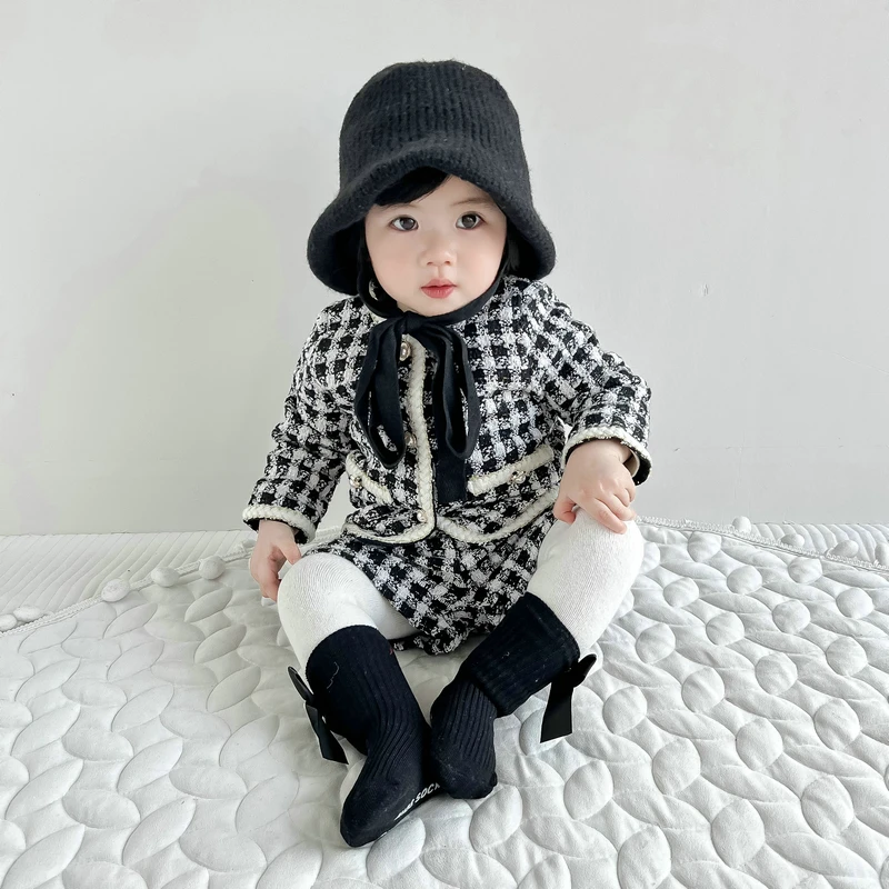 春秋冬装婴幼儿童女宝宝洋气粗呢格子长袖外套+短裤子两件套装
