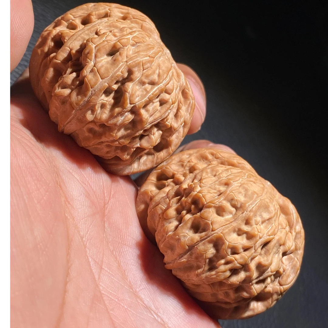 精品歪磨盘狮子头文玩核桃