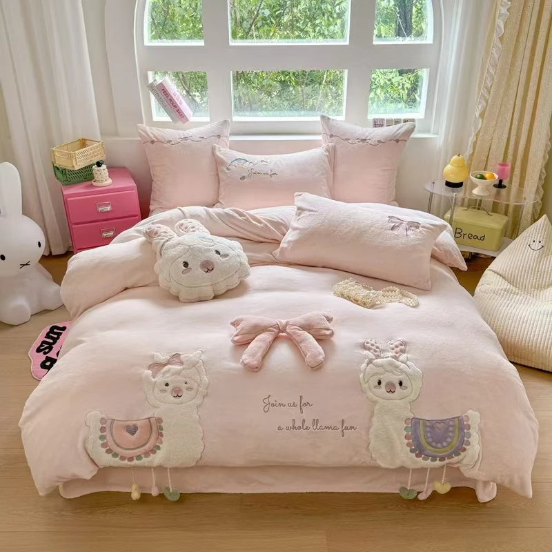 软萌羊驼 少女心牛奶绒四件套 不掉毛抗静电加厚入冬床品套件柔软