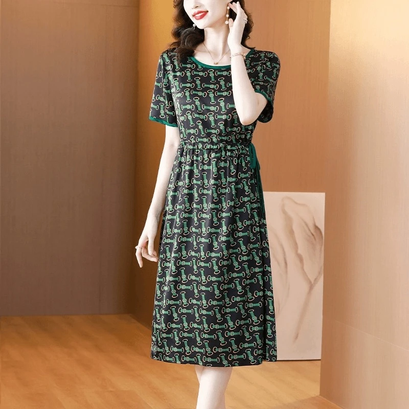 绿色链条 春夏新款圆领收腰显瘦高级连衣裙女装连衣裙